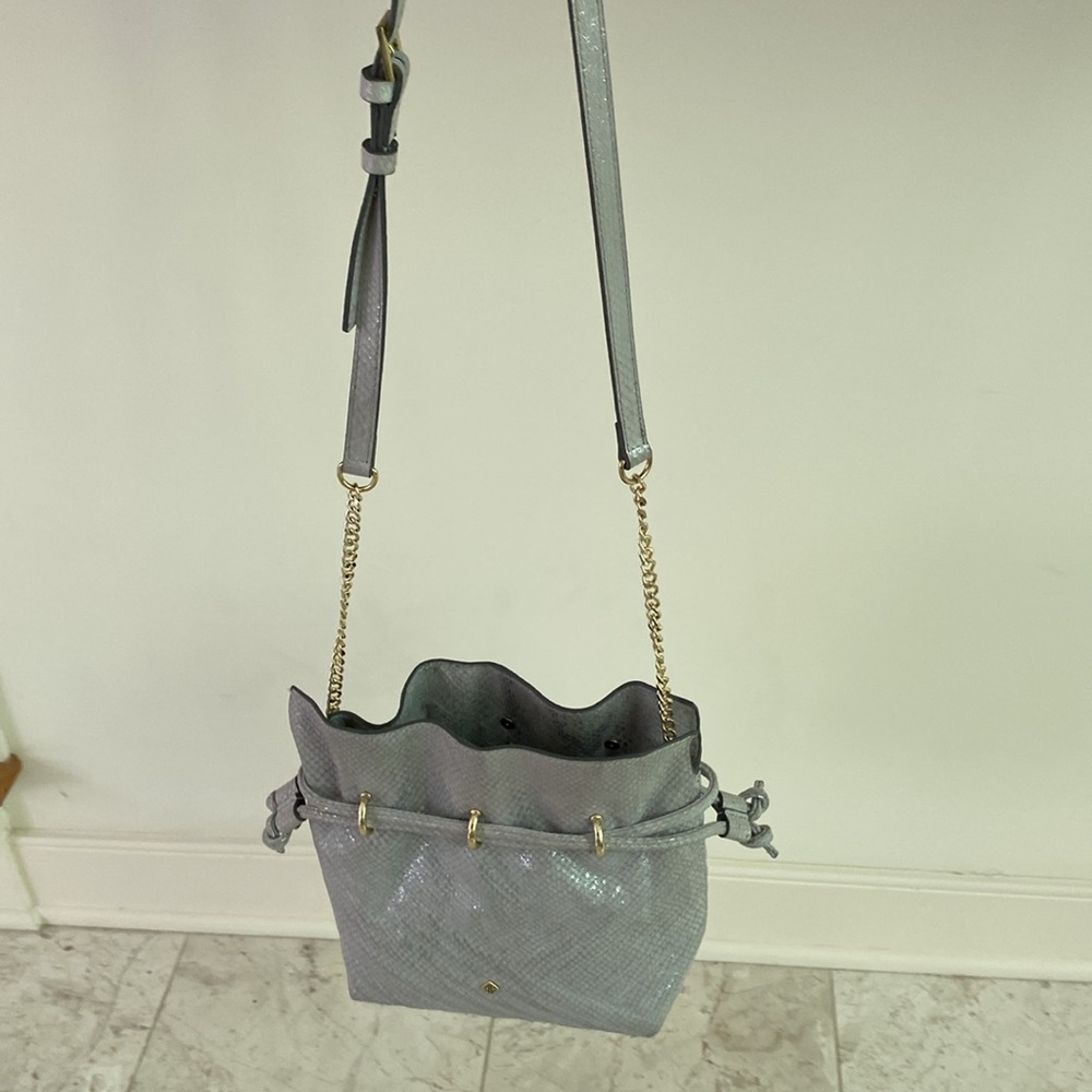 ANTONIO MELANI Soft Quilted Leather Bucket Crossbody Bag Silver - Picture 7 of 10